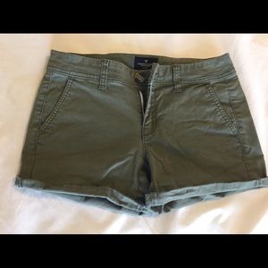 American Eagle Shorts Olive Color Size 2
